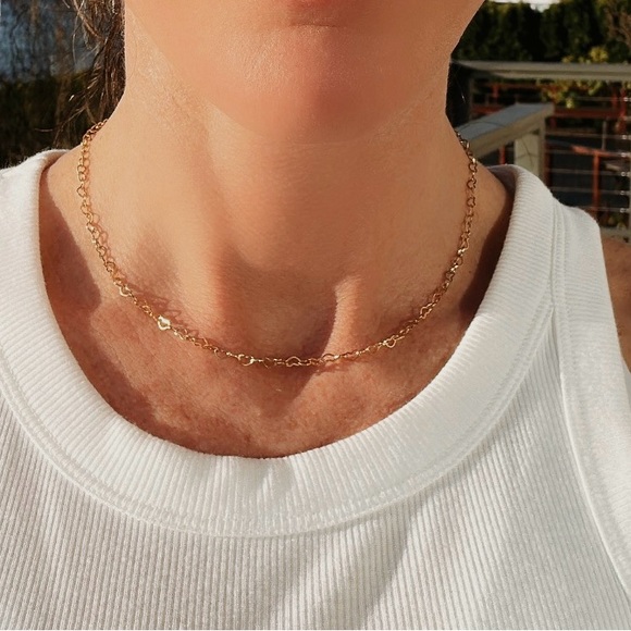 Necklace Heart Chain Adorable Dainty Gold Chain Necklace Waterproof jewelry - Picture 3 of 10